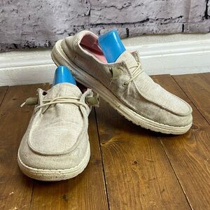 Hey Dude Wendy chambray white nut Womens size 7 slip on shoes